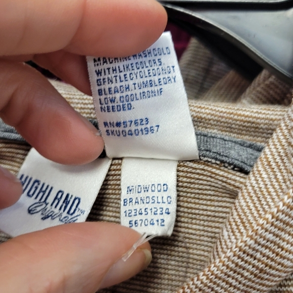 Highland Originals Three-Tone Short Sleeve Hoodie - Picture 3 of 5